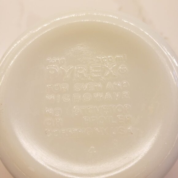 Vintage Pyrex White Golden Butterfly Around Rim Gold Coffee/Tea Cup - Picture 6 of 6